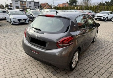 Peugeot 208 I Hatchback 5d Facelifting 1.2 PureTech 82KM 2018 Peugeot 208 1,2 83KM Klimatyzacja Serwis 1.2 Benzyna 83KM, zdjęcie 6