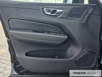 Volvo XC60 II 2025 Volvo XC 60 FV23 Plus Dark B5 250KM AWD ACC Kamera, zdjęcie 13