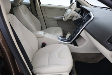 Volvo XC60 I SUV 2.0 D3 163KM 2012 Volvo XC60 D3, Salon Polska, Serwis ASO, Automat, zdjęcie 8