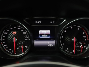 Mercedes Klasa A W176 Hatchback 5d Facelifting 180 122KM 2017 Mercedes A 180 AMG Line full LED Podg.fotele i, zdjęcie 21