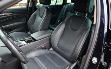 Opel Insignia II Sports Tourer 2.0 CDTI 170KM 2018 Opel Insignia Opel Insignia 2.0 CDTI automatik Innovation 2.0 Diesel 170KM, zdjęcie 17