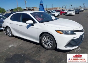 Toyota Camry IX 2023 Toyota Camry LE, od ubezpieczalni 2.5 Benzyna 203KM