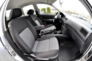 Volkswagen Bora Sedan 1.6 16V 105KM 2003 Volkswagen Bora 1.6 105KM Pacific Climatronic, zdjęcie 7