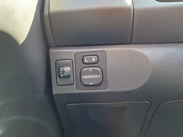 Toyota Yaris II Hatchback 5d 1.4 D-4D 90KM 2006 Toyota Yaris 1.4 D4-D 90 KM, Klimatyzacja, Klucz, zdjęcie 11