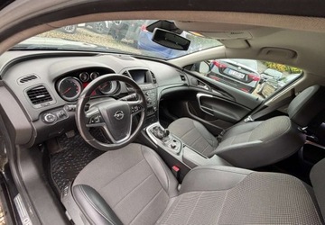 Opel Insignia I Sedan 2.0 Turbo ECOTEC 220KM 2010 Opel Insignia 2010 r. 2.0 Benzyna 220KM, zdjęcie 10