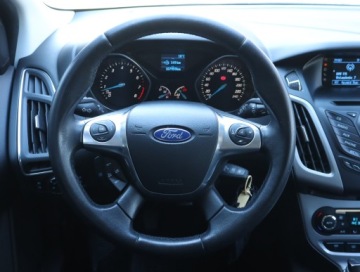 Ford Focus III Kombi 1.0 EcoBoost 125KM 2013 Ford Focus 1.0 EcoBoost, Klima, Klimatronic, zdjęcie 19