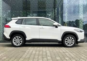 Toyota Corolla Cross 2.0 Hybrid Dynamic Force 197KM 2023 Toyota Corolla Cross Corolla Cross Comfort FV23 1 wlasciciel Bezwypadk, zdjęcie 3