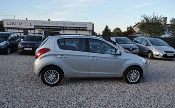 Hyundai i20 I Hatchback 5d 1.2 DOHC 78KM 2012 Hyundai i20 Benzyna 1.2 Klimatyzacja 1.2 Benzyna 78KM, zdjęcie 5