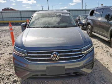 Volkswagen Tiguan II 2023 Volkswagen Tiguan 2023 VOLKSWAGEN TIGUAN SE 2.0 Benzyna 184KM, zdjęcie 4