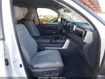 Toyota Tundra II 2024 Toyota Tundra 2024r., SR5, od ubezpieczalni 3.4 Benzyna 389KM, zdjęcie 8