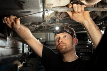 АККУМУЛЯТОРНАЯ ФАРА USB 2000LM