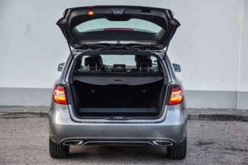 Mercedes Klasa B W246 Sports Tourer Facelifting 1.6 180 122KM 2016 Mercedes-Benz Klasa B MERCEDES B180 122KM ALU17 Automat LED WEBASTO Navi G, zdjęcie 35