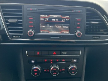 Seat Leon III Hatchback 1.6 TDI CR 105KM 2014 Seat Leon Opłacony Dwustrefowy klimatronic, zdjęcie 11