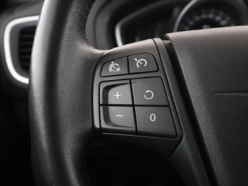 Volvo V40 II Hatchback Facelifting 2.0 D2 120KM 2018 Volvo V40 2.0D Niski przebieg Navi Czujniki, zdjęcie 28