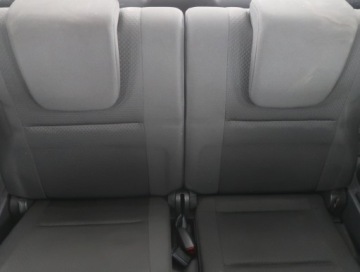 Toyota Corolla Verso E120 1.8 VVT-i 130KM 2004 Toyota Corolla Verso 1.8, Automat, 7 miejsc, zdjęcie 17