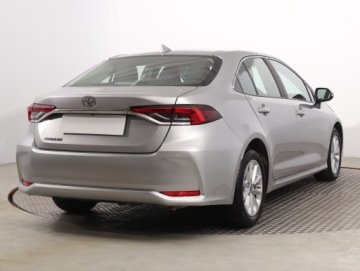 Toyota Corolla XII Sedan 1.5 VVT-i 125KM 2022 Toyota Corolla 1.5 VVT-i, Salon Polska, zdjęcie 4