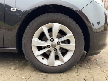 Opel Adam Hatchback 1.4 87KM 2015 Opel Adam 1.4 87KM, bogate wyposazenie, super stan, grzane fotele i kierow, zdjęcie 8