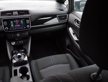 Nissan Leaf II Hatchback Elektryczny 40kWh 150KM 2022 Nissan Leaf 40 kWh, SoH 90%, Salon Polska, zdjęcie 7