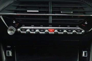 Peugeot 2008 II SUV 1.2 PureTech 130KM 2023 Peugeot 2008 1.2 PureTech, Salon Polska, zdjęcie 12