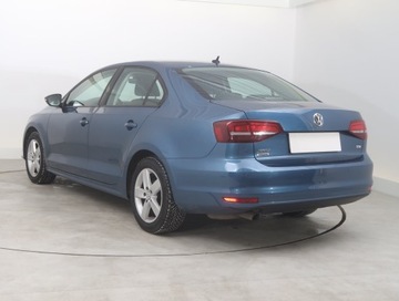 Volkswagen Jetta VI Sedan Facelifting 1.2 TSI 105KM 2017 VW Jetta 1.2 TSI, Salon Polska, 1. Właściciel, zdjęcie 3