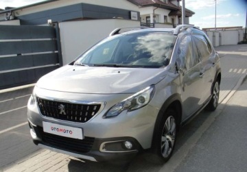 Peugeot 2008 I SUV Facelifting 1.2 PureTech 110KM 2018 Peugeot 2008 Automat Panorama Wersja Crossway 1.2 Benzyna 110KM