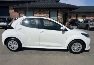 Toyota 2021 Toyota Yaris Hybryda Automat Kamera 1.3 Benzyna 99KM, zdjęcie 4