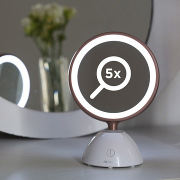 КОСМЕТИЧЕСКОЕ ЗЕРКАЛО С ПОДСВЕТКОЙ ДЛЯ МАКИЯЖА