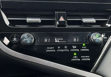 Toyota Camry IX Sedan 2.5 Hybrid Dynamic Force 218KM 2021 Toyota Camry Salon Polska Automat Navi Kamera Led 1 Wlasciciel FV23, zdjęcie 27