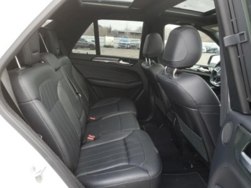 Mercedes GLE W166/C292 2018 Mercedes-Benz GLE 43 AMG 2018 3.0l 3.0 Benzyna 385KM, zdjęcie 11