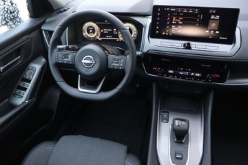 Nissan Qashqai III Crossover Facelifting 1.3 DIG-T MHEV 158KM 2025 Nissan Qashqai 1.3 DIG-T MHEV, 1. Właściciel, zdjęcie 6