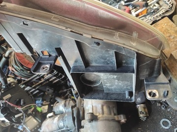 8200301829-B SVĚTLO LEVÝ PŘEDNÍ RENAULT MODUL