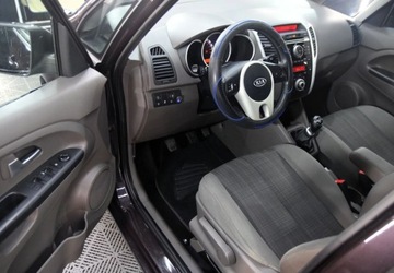 Kia Venga Mikrovan 1.4 DOHC CVVT 90KM 2009 Kia Venga Polski salon_1.4 Benzyna LPG _ Klimatyzacja_ 1.4 Benzyna 90KM, zdjęcie 11