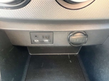 Hyundai i10 II Hatchback Facelifting 1.0 Kappa 66KM 2017 Hyundai i10 Klimatyzacja El.Szyby Radioodtwarzacz Centralny Zamek Serwisow, zdjęcie 14