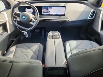 BMW iX 2024 BMW iX xDrive50 2024 Elektryczny 516KM, zdjęcie 8