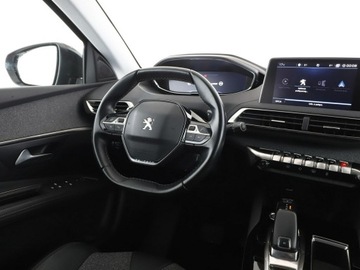 Peugeot 3008 II Crossover 1.2 PureTech 130KM 2020 Peugeot 3008 Automat Hak Navi Kamera cofania, zdjęcie 15