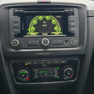 Skoda Superb II Outdoor 2.0 TDI CR DPF  140KM 2015 Škoda Superb Skoda Superb 2.0 TDI DSG Comfort, zdjęcie 27