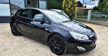 Opel Astra J Hatchback 5d 1.4 Turbo ECOTEC 120KM 2012 Opel Astra BENZYNA nawigacja 5 DRZWI PARKTRONIC okazja polecamy, zdjęcie 8