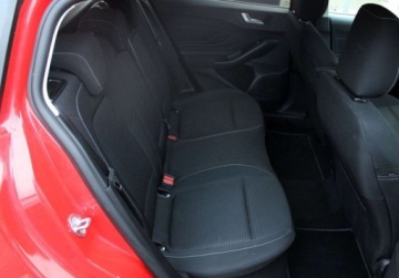 Ford Focus IV Kombi Facelifting 1.0 EcoBoost MHEV 155KM 2023 Ford Focus 1.0 MHEV 155KM Titanium X Automat Salon PL Vat 23 ASO Benzyna, zdjęcie 13