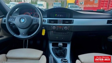 BMW Seria 3 E90-91-92-93 Limuzyna E90 318d 143KM 2010 BMW Seria 3 318 M-pakiet 2.0 Diesel 143KM, zdjęcie 32