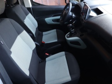 Citroen Berlingo III Osobowy M 1.2 PureTech 110KM 2019 Citroen Berlingo 1.2 PureTech, Salon Polska, zdjęcie 8