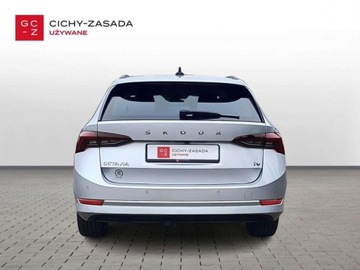 Skoda Octavia IV Liftback Plug-in  1.4 TSI iV Plug-In Hybrid 204KM 2022 Skoda Octavia serwis ASO 1.4hybryda 204KM bezwypadkowy pakiety SmartLink L, zdjęcie 3