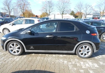 Honda Civic VIII Hatchback 3d 1.8 i-VTEC 140KM 2007 Honda Civic Honda Civic VIII 1.8 Benzyna 140 KM 1.8 Benzyna 140KM, zdjęcie 7