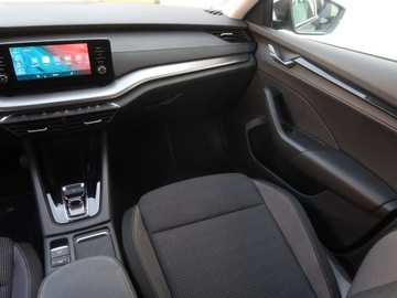 Skoda Octavia IV Kombi 2.0 TDI 150KM 2022 Skoda Octavia 2.0 TDI, Salon Polska, zdjęcie 7