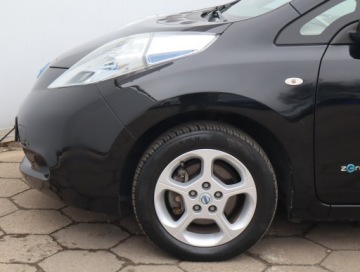 Nissan Leaf I Hatchback 5d Elektryczny 109KM 2012 Nissan Leaf 24 kWh, Automat, Navi, Klima, zdjęcie 13