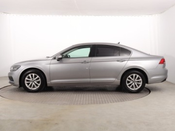 Volkswagen Passat B8 Variant Facelifting 2.0 TDI SCR 150KM 2022 VW Passat 2.0 TDI, Salon Polska, 1. Właściciel, zdjęcie 2