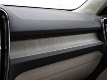 Volvo XC40 2026 VOLVO XC40 B4 Plus Dark Suv 2.0 (211KM) 2026, zdjęcie 16