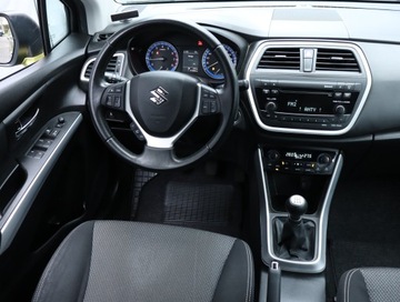 Suzuki SX4 II S-cross 1.6 VVT 120KM 2015 Suzuki SX4 S-Cross 1.6 VVT, Salon Polska, zdjęcie 6