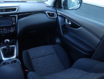 Nissan Qashqai II Crossover 1.2 DIG-T 115KM 2014 Nissan Qashqai 1.2 DIG-T, Salon Polska, Navi, zdjęcie 7
