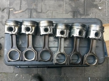 BMW F30 F32 F10 F15 F25 F01 3.0D 3.5D 4.0D N57 PÍST OJNICE 84L110 7812585