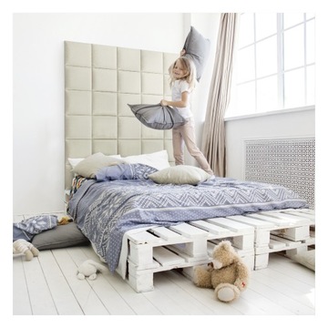 Мягкие стеновые панели 30х30, изголовье бархатное.